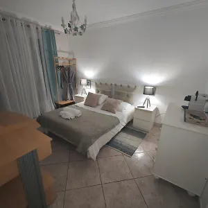 https://villa-chambre-prive-de-standing-dans-avec-piscine.hotels-rhonealpes.com